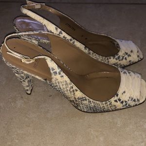 St.John Snakeskin Heels Size: 9